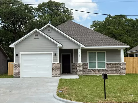 4107 Laura Ln, Bryan, TX 77803