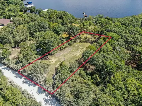 8787 Clyde Acord Rd, Franklin, TX 77856