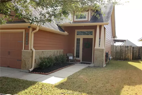 Exterior - 1069 Venice Dr, Bryan, TX 77808 photo 3 of 6