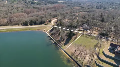 51 Trailride, Hilltop Lakes, TX 77871