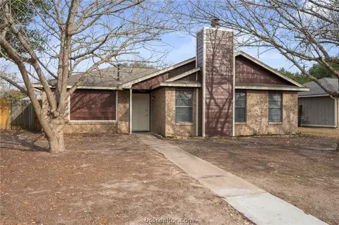 4752 Brompton Ln, Bryan, TX 77802