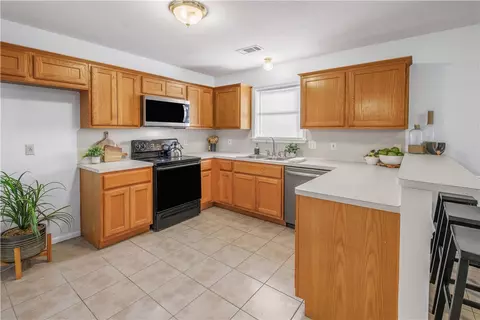 Kitchen - 1733 Rock Hollow Loop, Bryan, TX 77807 photo 1 of 3
