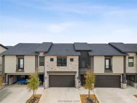 506 Momma Bear Dr, College Station, TX 77845