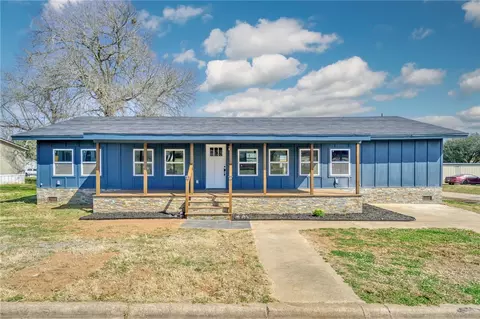 503 Perkins St, Franklin, TX 77856