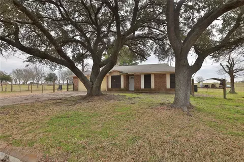 7474 Welch Rd, Bryan, TX 77808