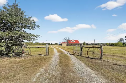 6052 Cr 157, Iola, TX 77861