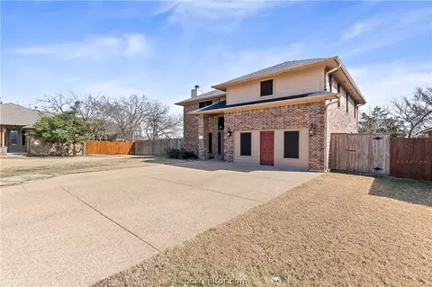 1112 Hopewell Ct, College Station, TX 77845