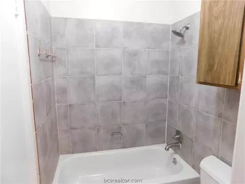 Bath - 2510 Long Drive A B, Bryan, TX 77802 photo 1 of 5