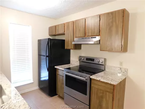 Kitchen - 2510 Long Drive A B, Bryan, TX 77802 photo 4 of 7