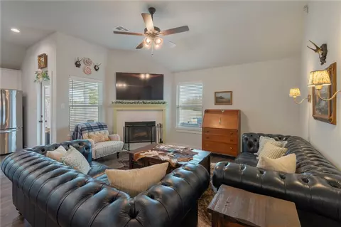 3412 Pointe Du Hoc Dr, Bryan, TX 77808 photo 5
