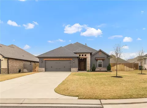 2913 Captain Ct, Bryan, TX 77808
