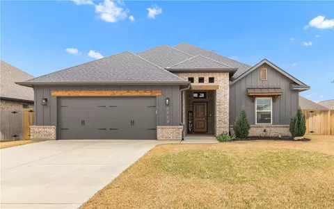 2913 Captain Ct, Bryan, TX 77808 photo 2