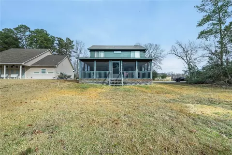 Exterior - 70 Lakeside, Trinity, TX 75862 photo 4 of 5