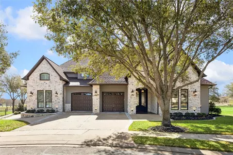 5202 Bourrone Ct, Bryan, TX 77802 photo 2