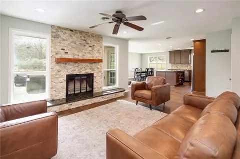 Living - 2118 Wayside Dr, Bryan, TX 77802 photo 5 of 6