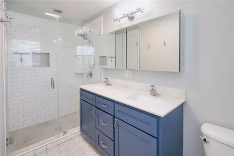 Bath - 2118 Wayside Dr, Bryan, TX 77802 photo 1 of 2
