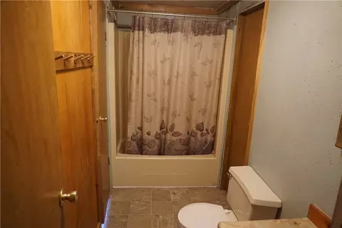 5765 Post Oak Loop, Midway, TX 75852 photo 9