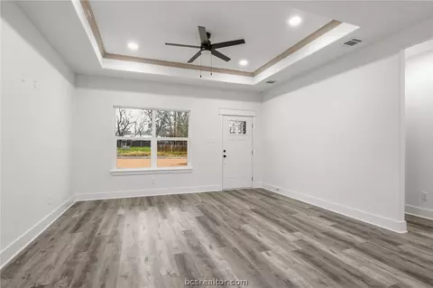 Living - 205 Lock Ln, Bryan, TX 77803 photo 3 of 4
