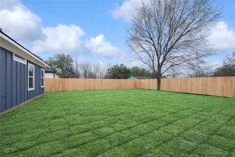 Exterior - 205 Lock Ln, Bryan, TX 77803 photo 3 of 3