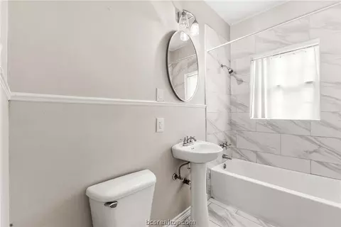 Bath - 710 E 32nd St, Bryan, TX 77803 photo 1 of 2