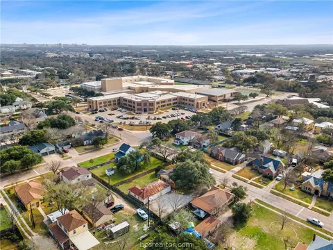 View/Area - 710 E 32nd St, Bryan, TX 77803 photo 7 of 7