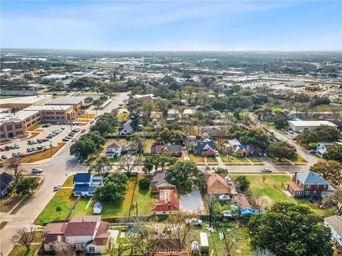 View/Area - 710 E 32nd St, Bryan, TX 77803 photo 6 of 7