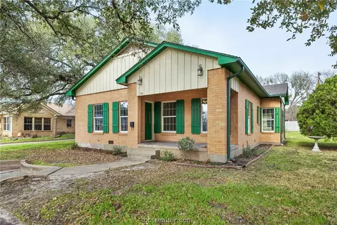 Exterior - 710 E 32nd St, Bryan, TX 77803 photo 2 of 6