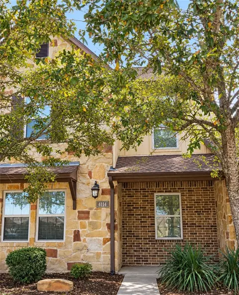 4114 Gunner Trl, College Station, TX 77845