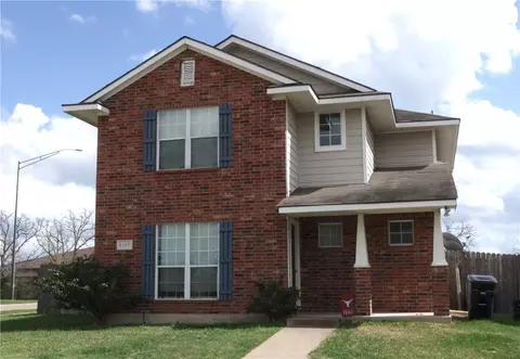 4140 Mcfarland Dr, College Station, TX 77845