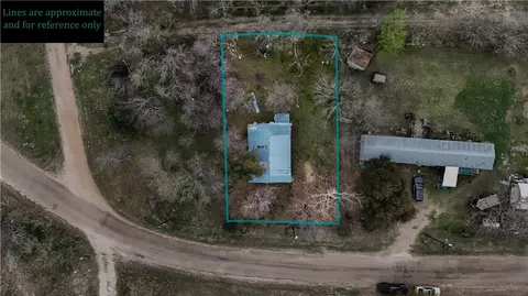 803 S Burleson Ave, Cameron, TX 76520