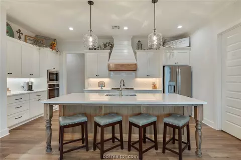4357 Fox River Ln, Bryan, TX 77802 photo 4