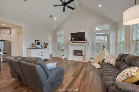 4357 Fox River Ln, Bryan, TX 77802 photo 10