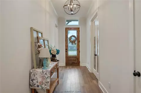 4357 Fox River Ln, Bryan, TX 77802 photo 2