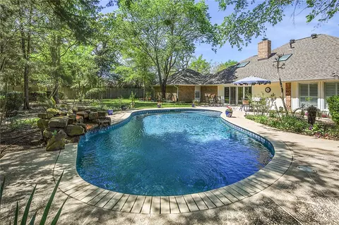 1104 Carmel Ct, College Station, TX 77845