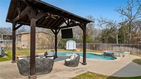 115 Cedar, Somerville, TX 77879 photo 27