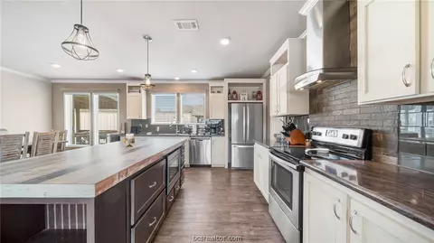 115 Cedar, Somerville, TX 77879 photo 4