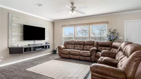115 Cedar, Somerville, TX 77879 photo 9