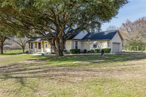 4580 Country Meadows Ln, College Station, TX 77845