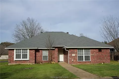 3731 Chantal Cir, College Station, TX 77845