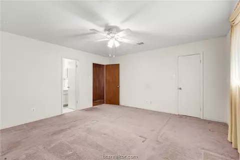 3100 Camelot Dr, Bryan, TX 77802 photo 13
