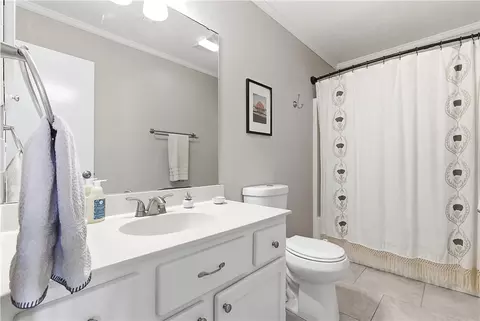 Bath - 3816 Brockhampton Dr, Bryan, TX 77802 photo 1 of 3