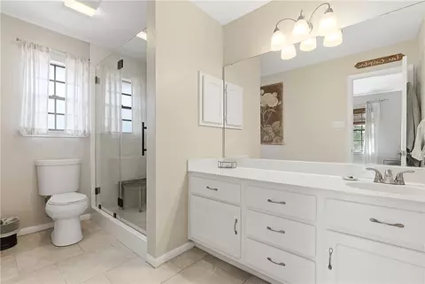 Bath - 3816 Brockhampton Dr, Bryan, TX 77802 photo 2 of 3