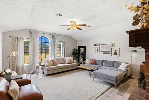 Living - 3816 Brockhampton Dr, Bryan, TX 77802 photo 2 of 4