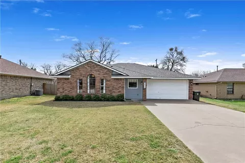 3816 Brockhampton Dr, Bryan, TX 77802