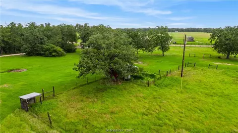 8300 Riley Rd, Bryan, TX 77808 photo 3