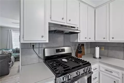 Kitchen - 804 E 32nd St, Bryan, TX 77803 photo 2 of 4