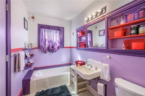 Bath - 706 Edgemore Dr, Bryan, TX 77802 photo 2 of 2