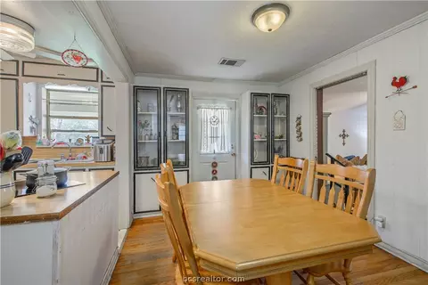 Dining - 706 Edgemore Dr, Bryan, TX 77802 photo 1 of 1