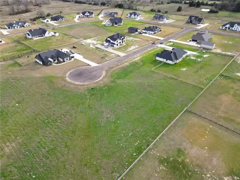 7845 Luke Ct, Bryan, TX 77808 photo 2