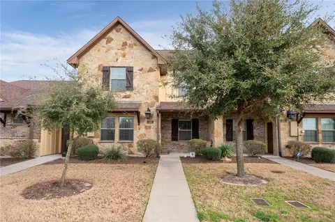 135 Armored Ave, College Station, TX 77845